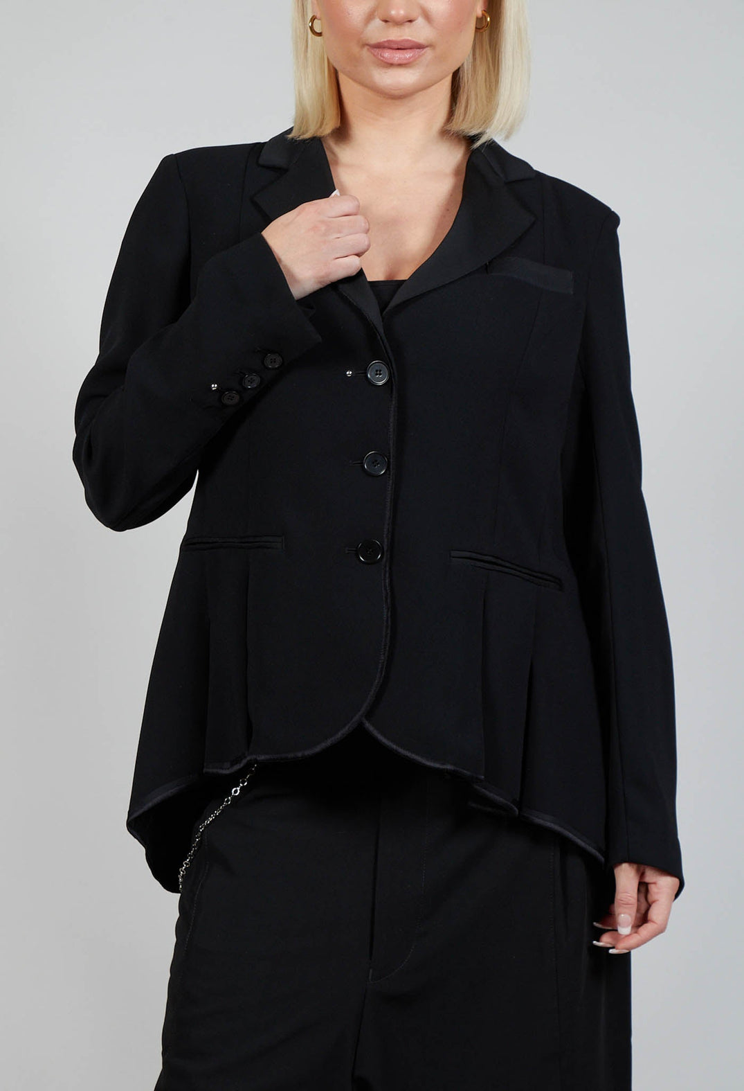 Liaison Jacket in Black