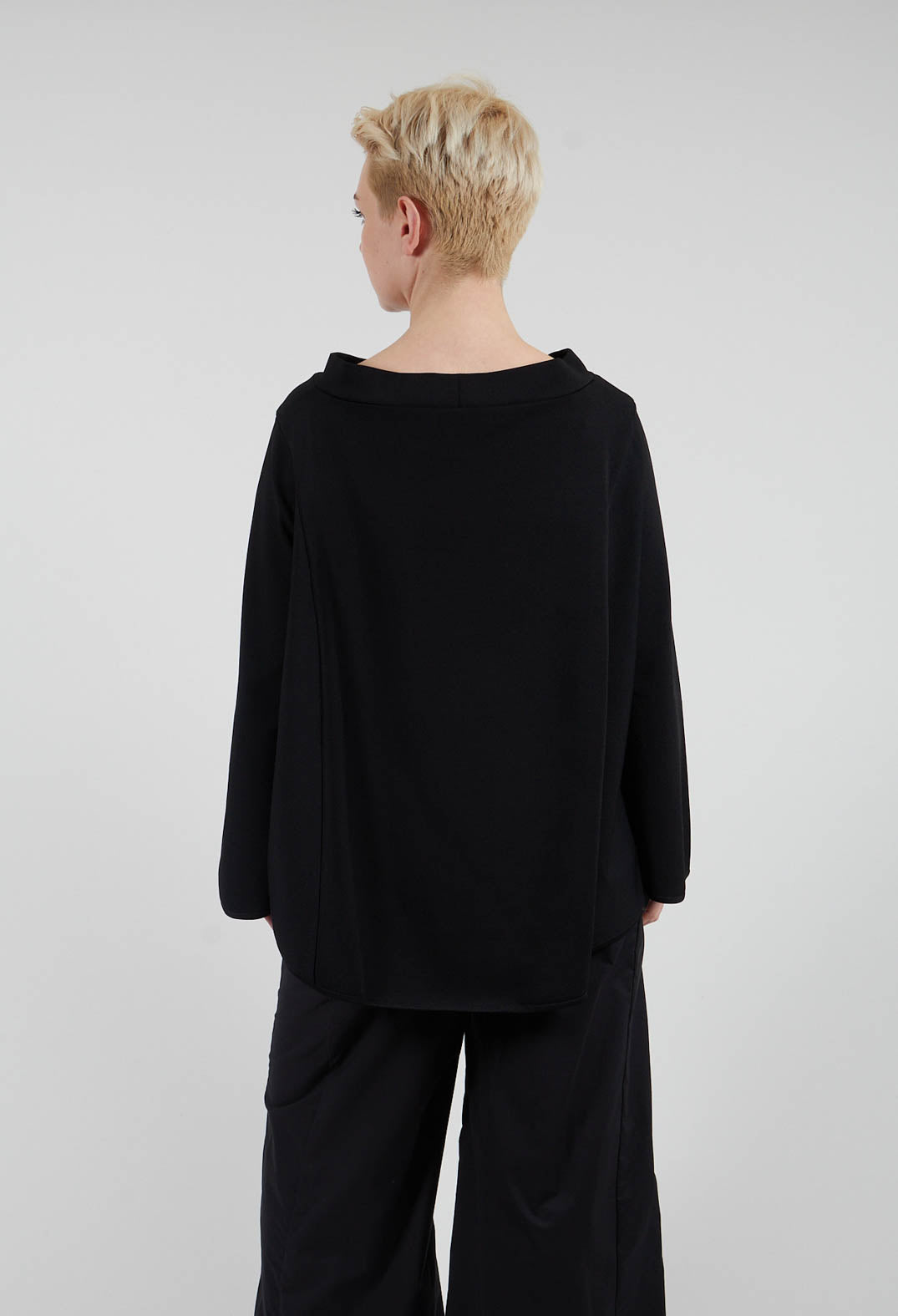 Lili Jumper in Black