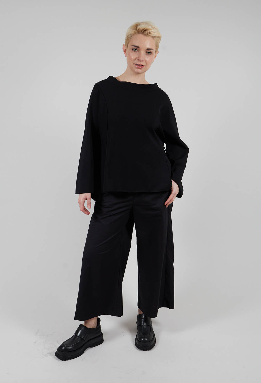 Lili Jumper in Black