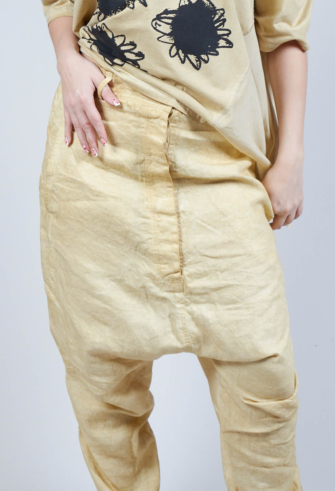 Linen Crease Trousers in Wax Cloud