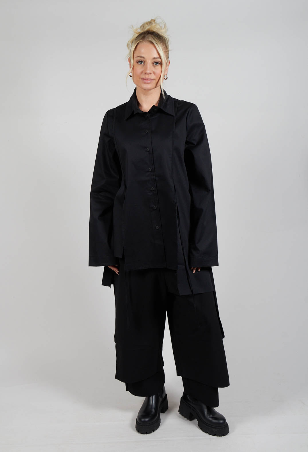 Lisa Shirt in Black