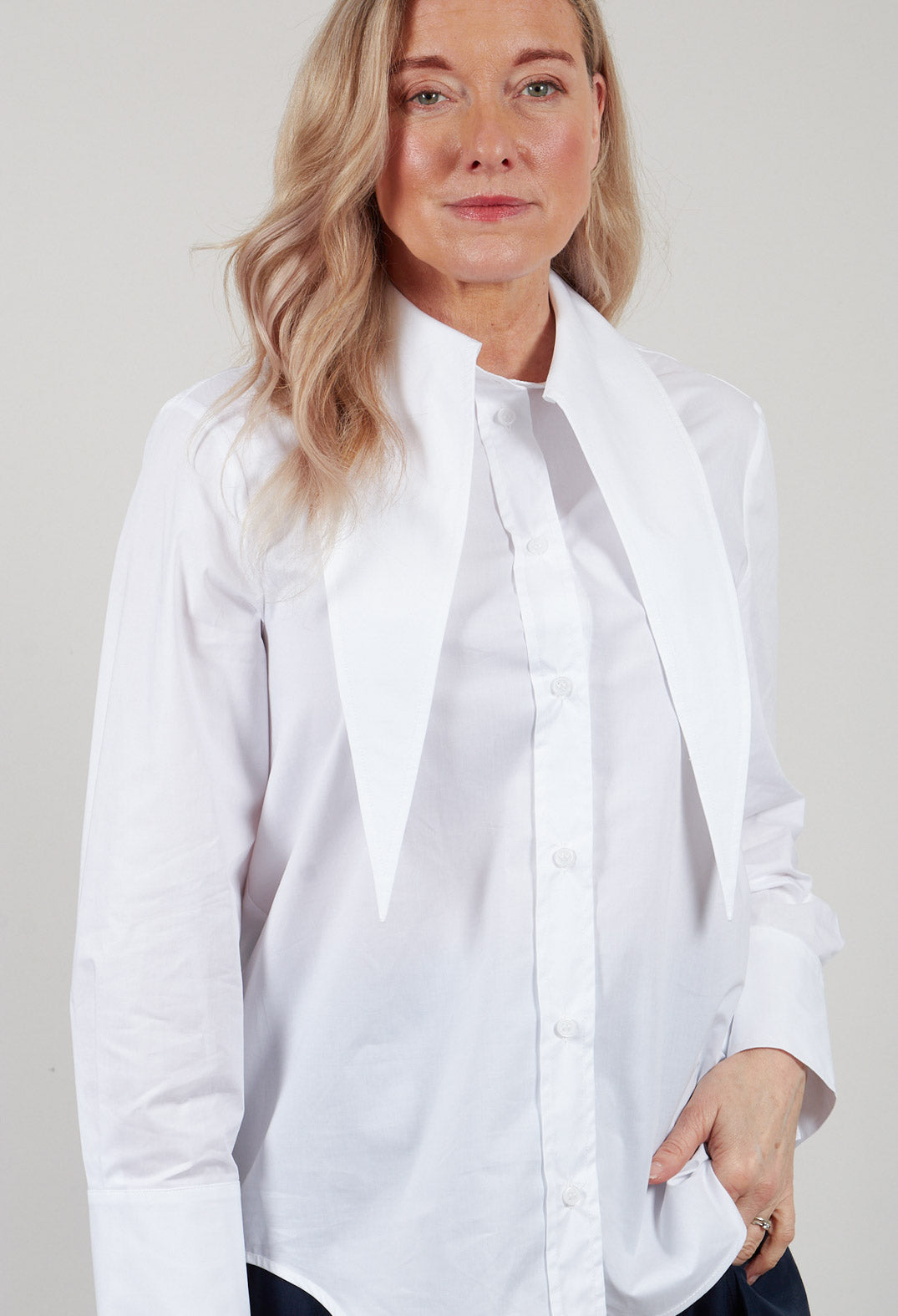 Long Sleeved Shirt in Off White