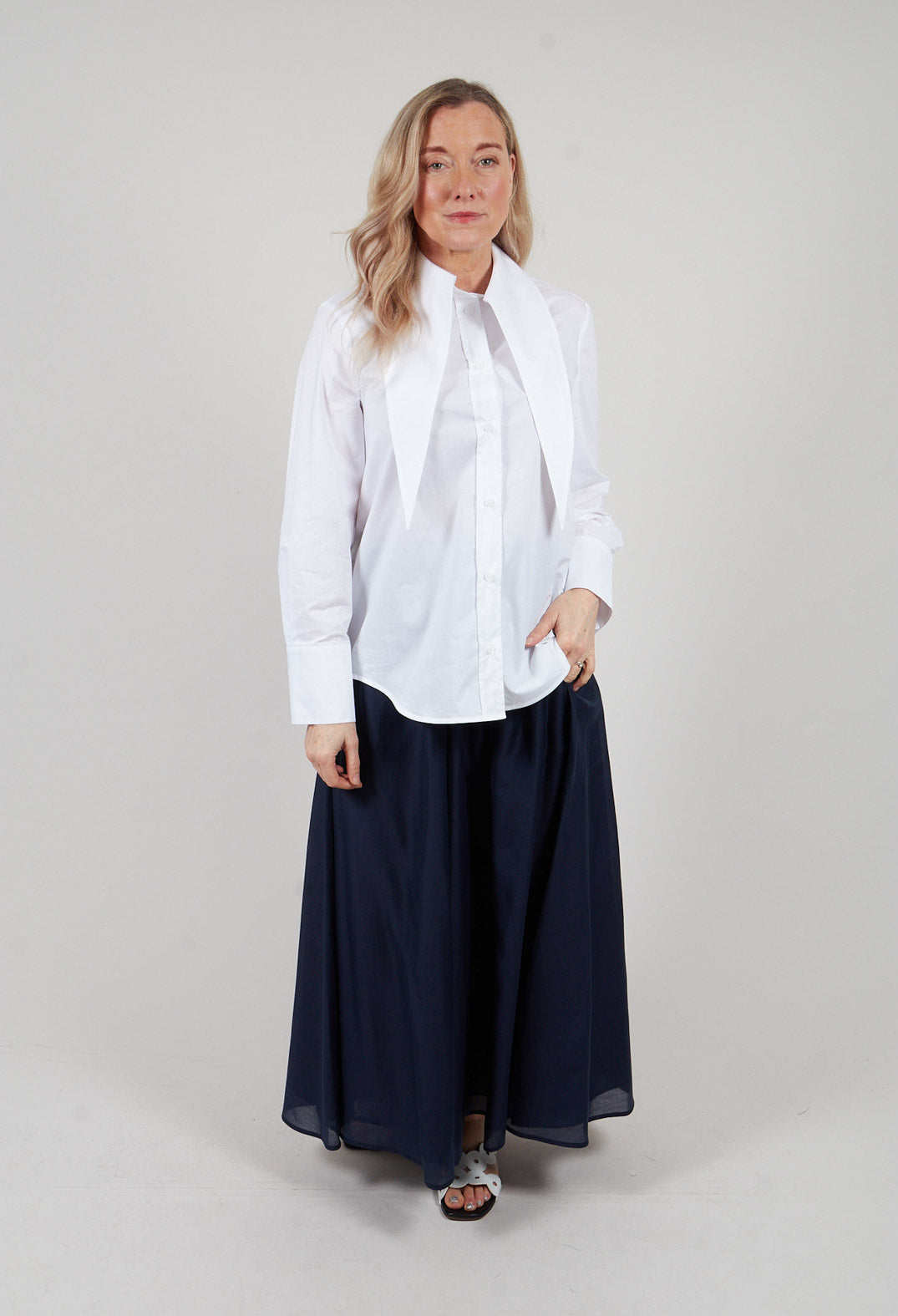 Long Sleeved Shirt in Off White