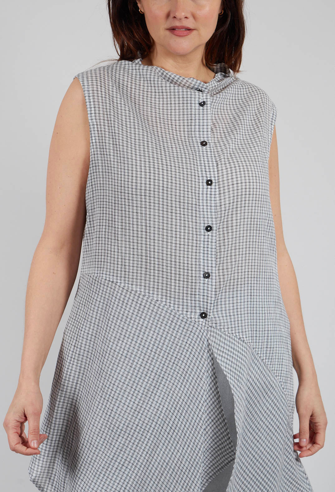 Longline Sleeveless Shirt in White Check