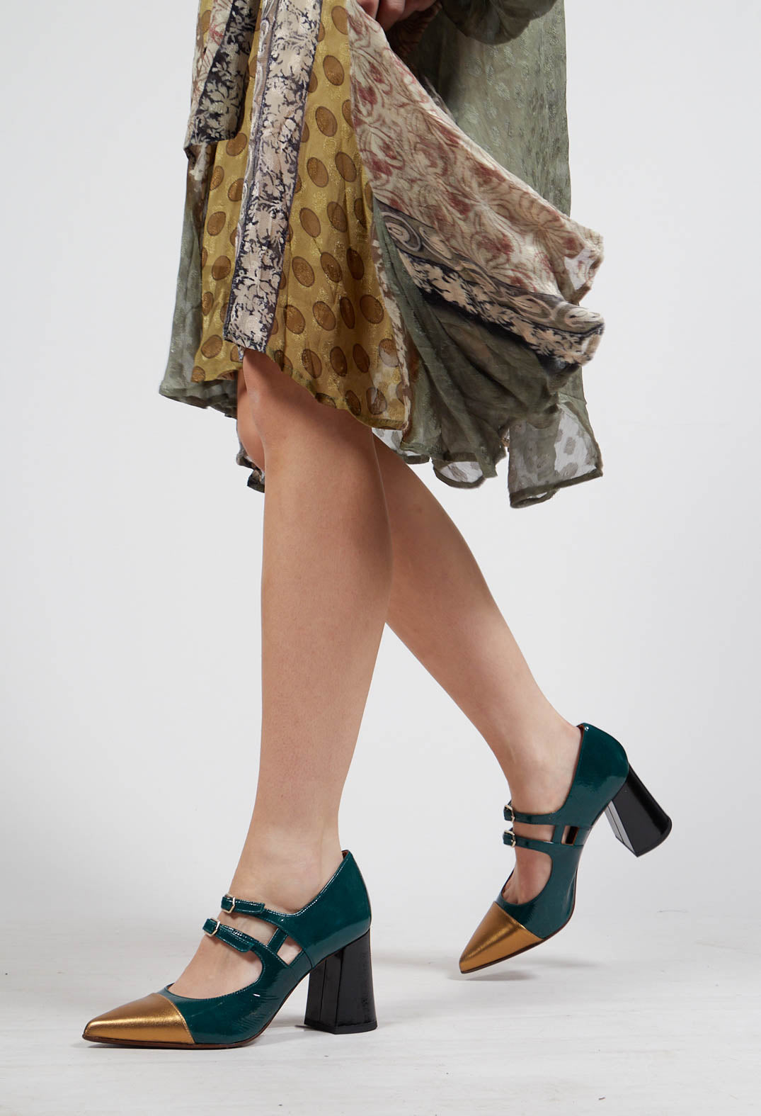 Lumila Heels in Dali Bronce