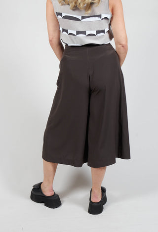 Mid Length Pleated Trousers in Khaki
