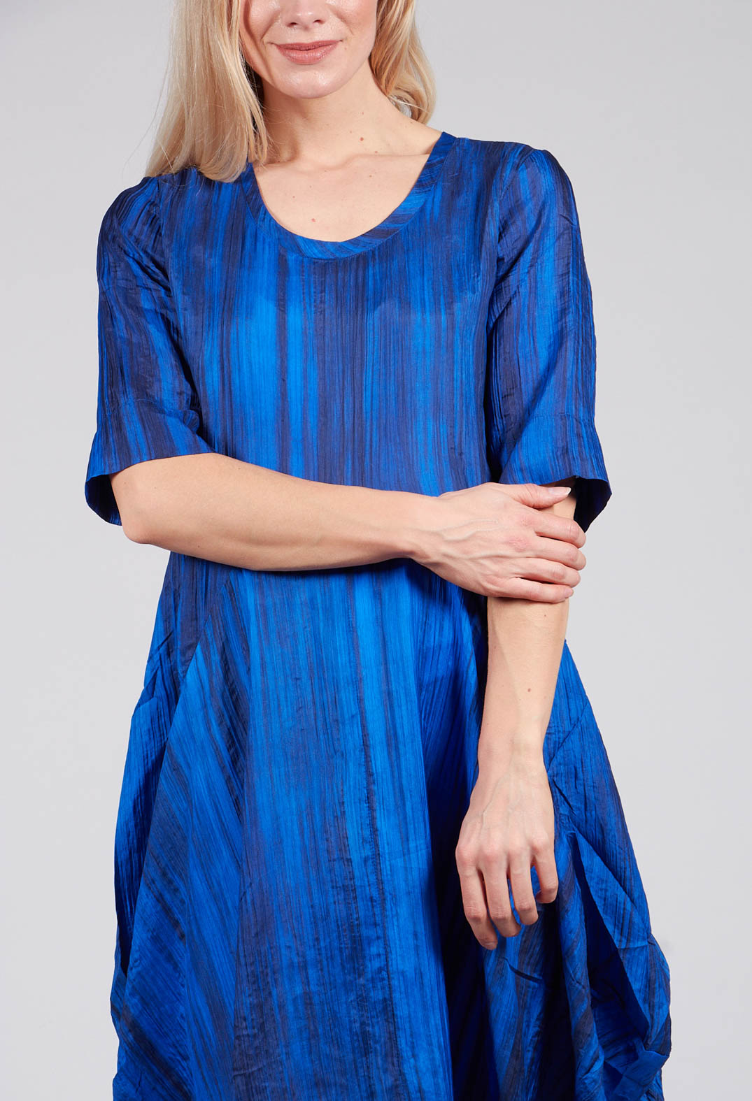 Miriam Dress Round Neck in Blue and Cobalt