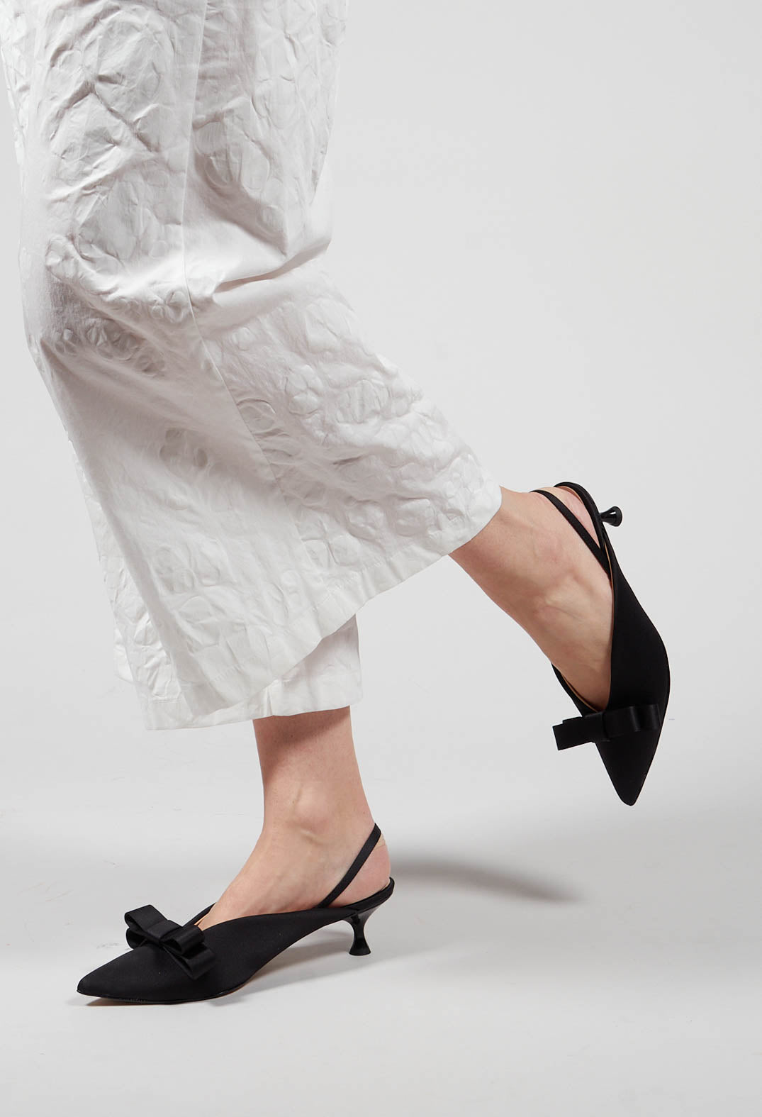 Mules with Maxi Bow in Black