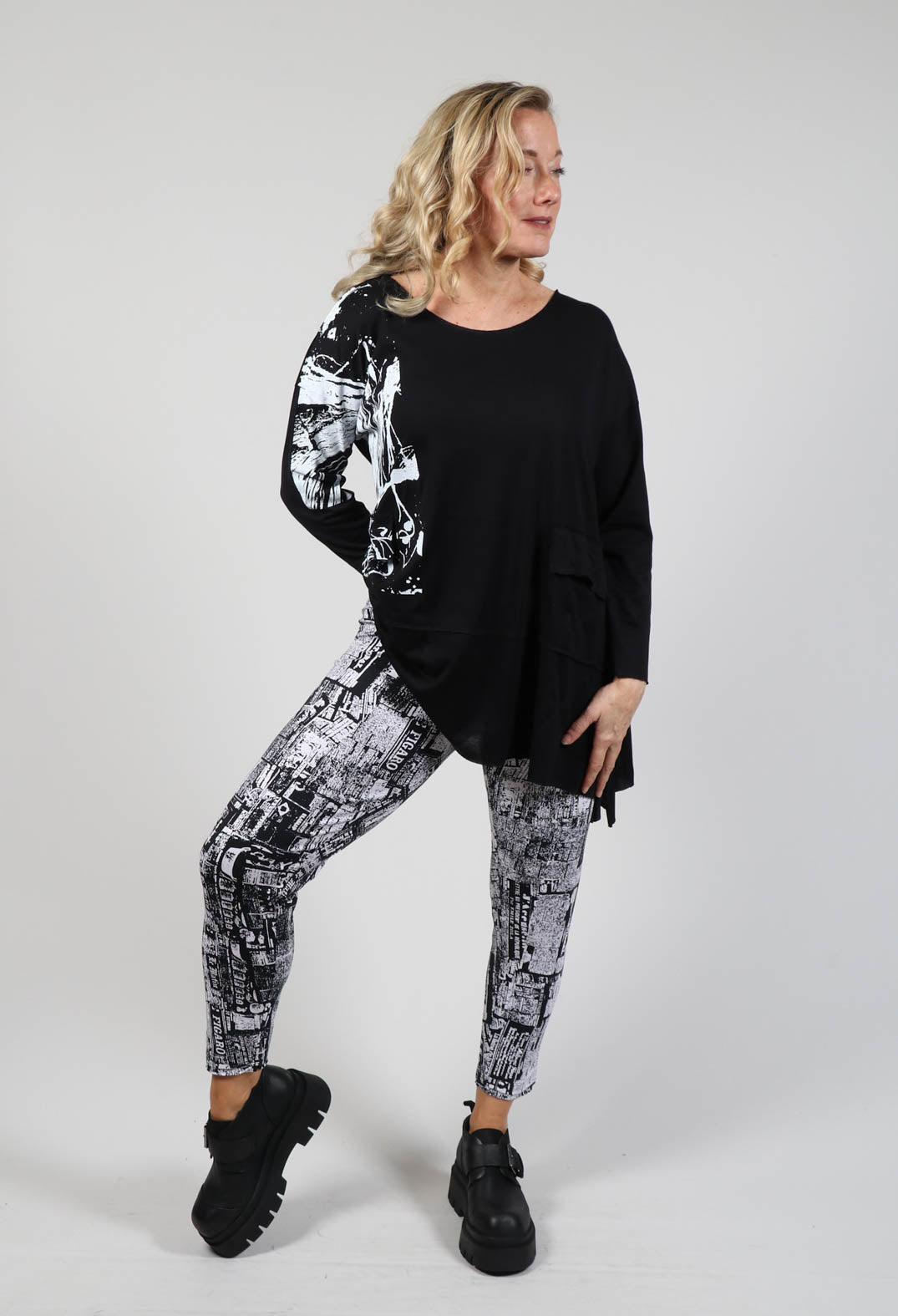 Newspaper Print Leggings in Black