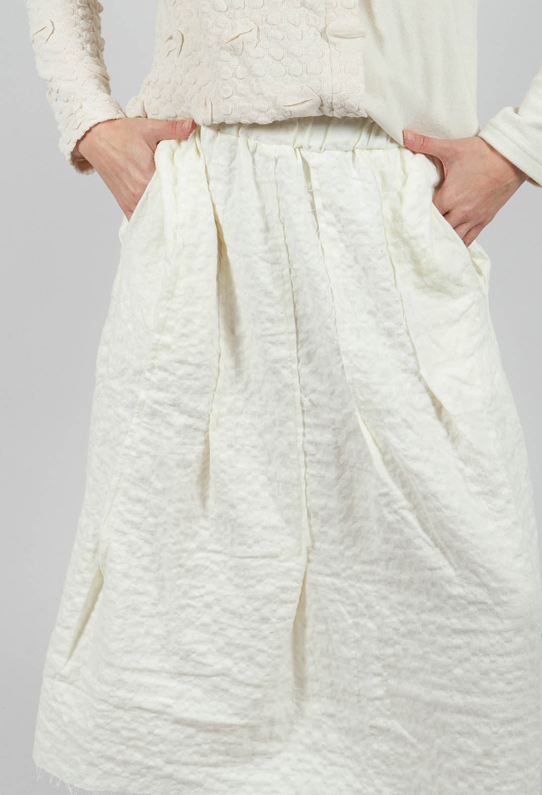 Nuna SU Plain Skirt in Luna