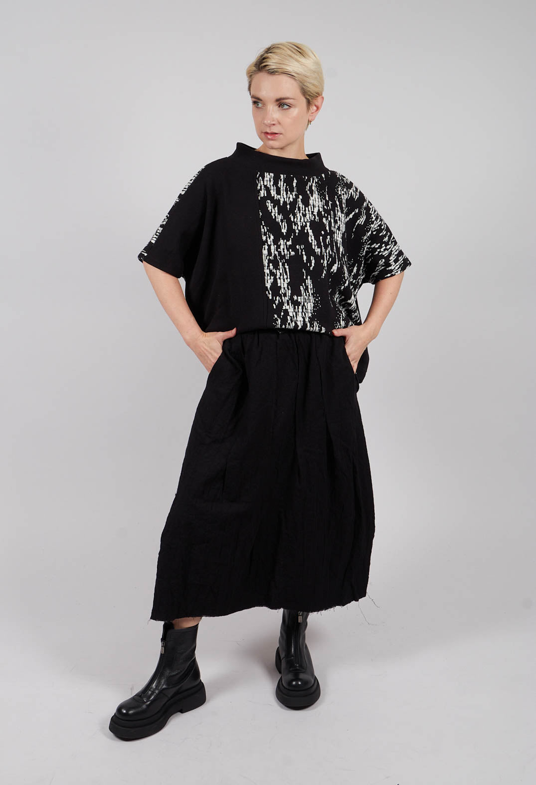 Nuna SU Plain Skirt in Nero