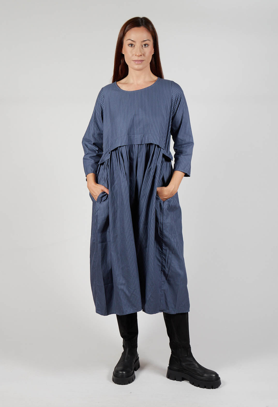 Obendreist Dress in Staub