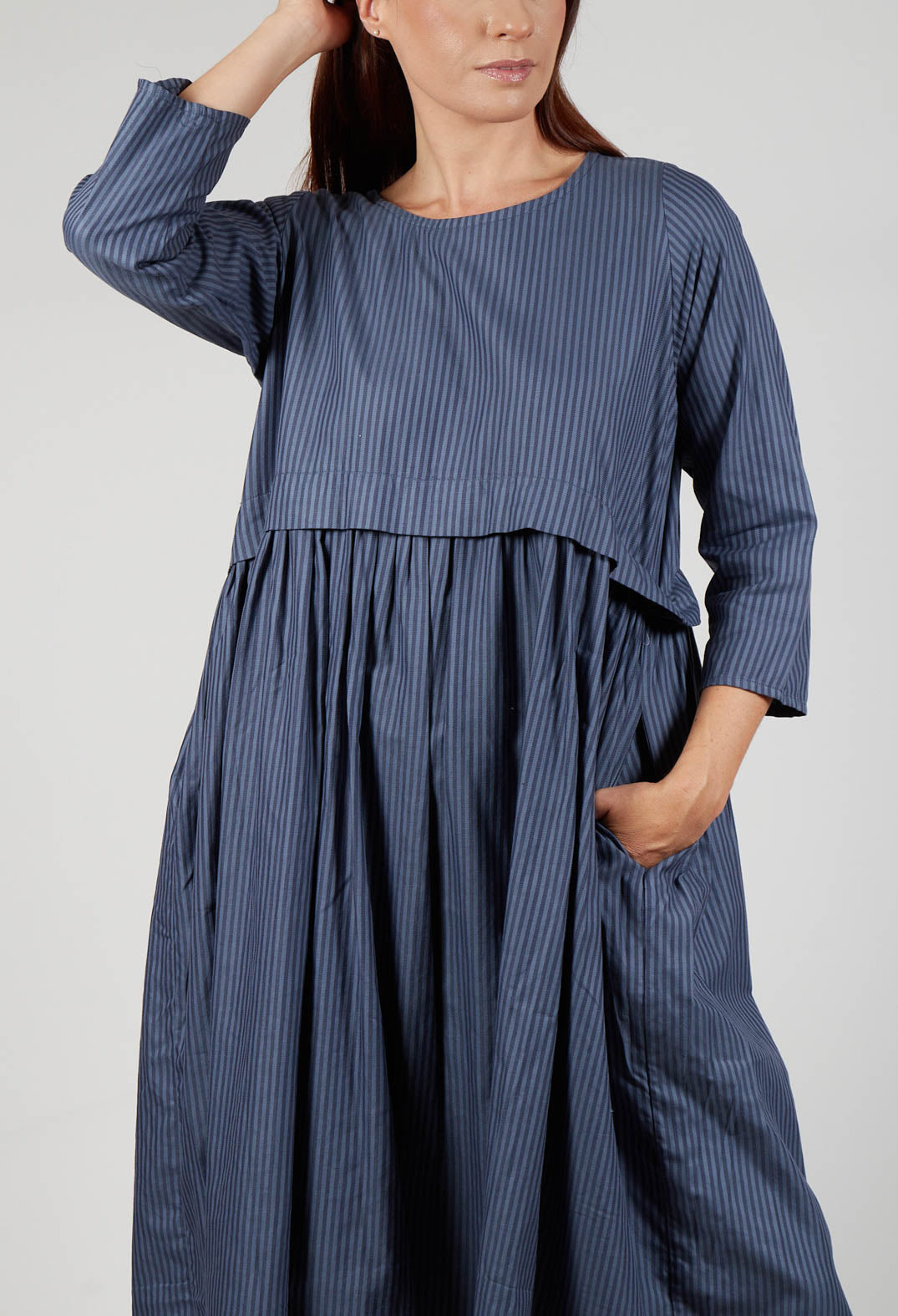 Obendreist Dress in Staub