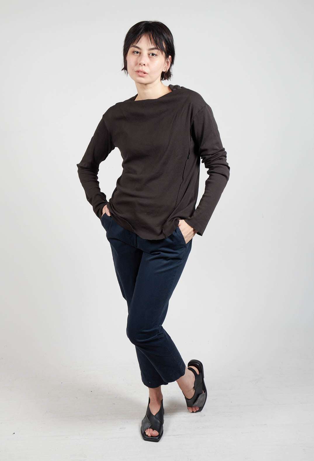 Off The Shoulder Shirt in Ebano
