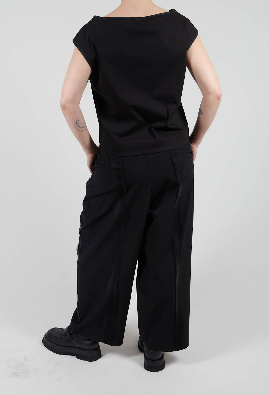 Olene Trousers in Black