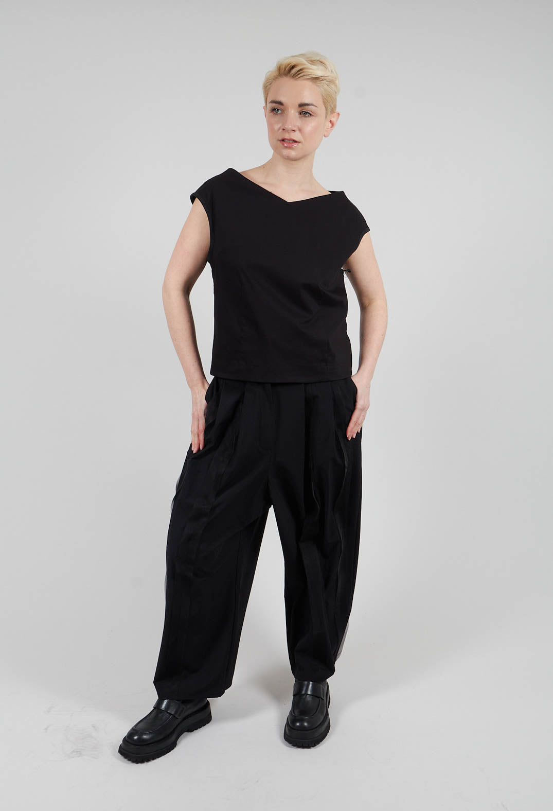 Olene Trousers in Black