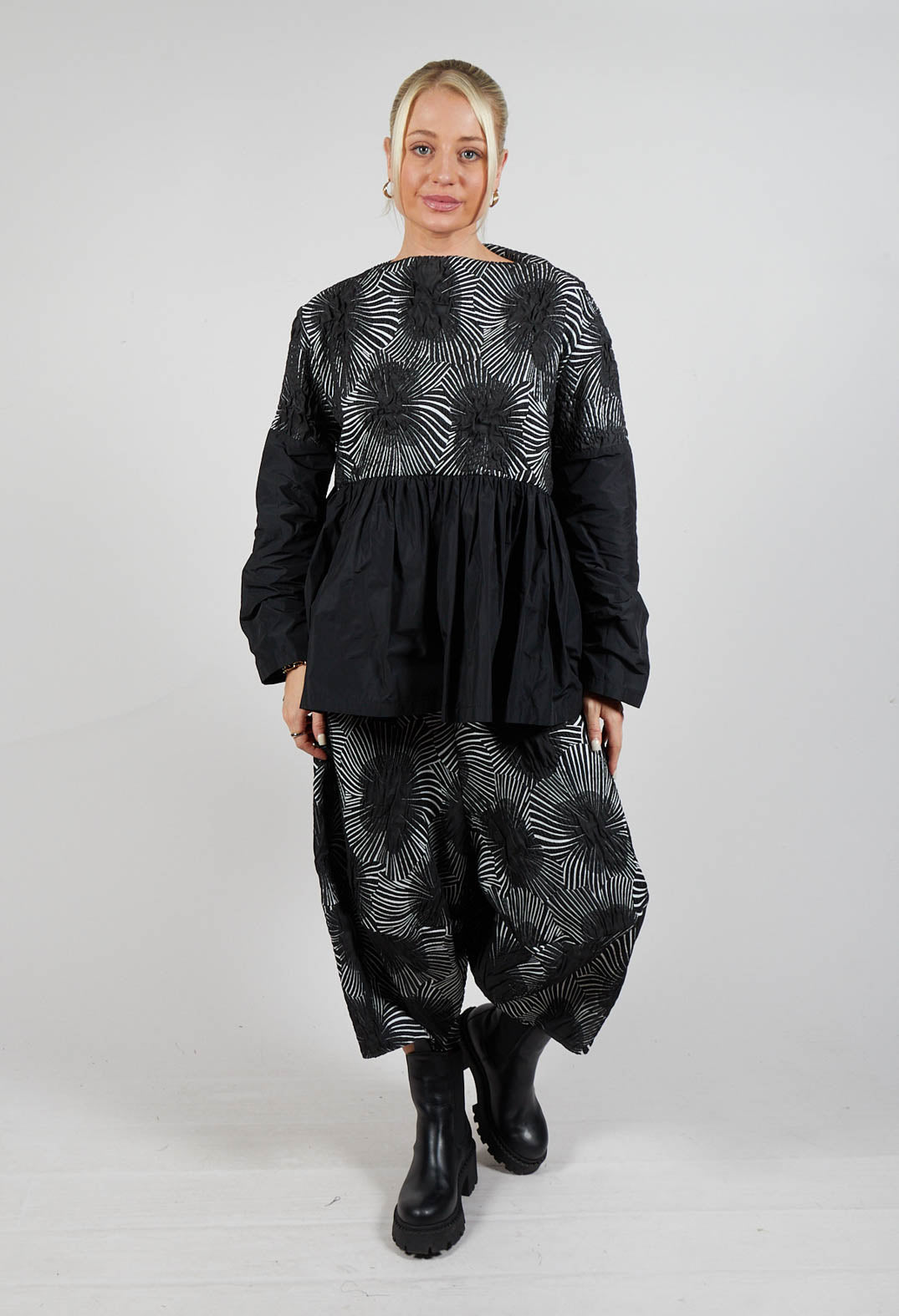 Oman Blouse in Black and White