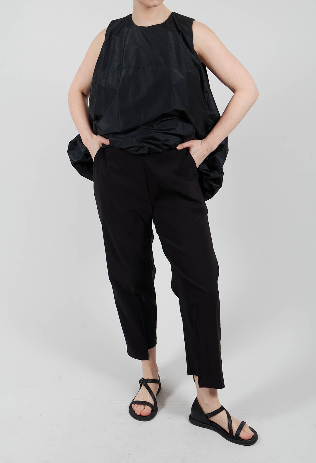 Opik Pants in Black