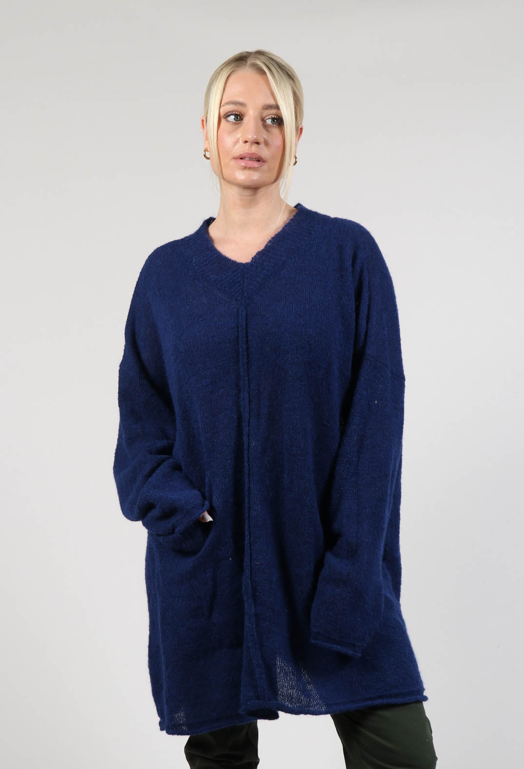 Oversize Pullover in Gentian Blue