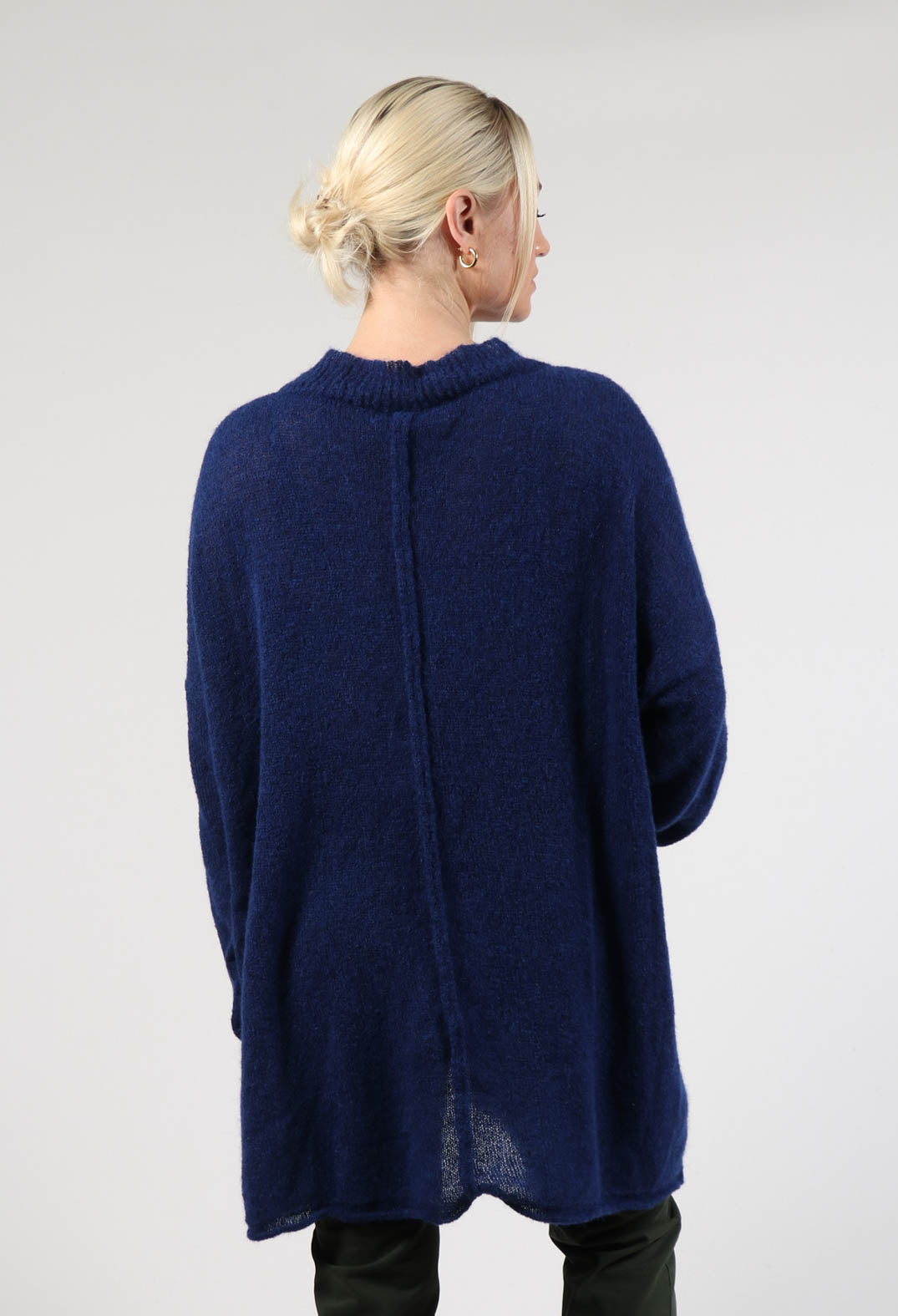 Oversize Pullover in Gentian Blue