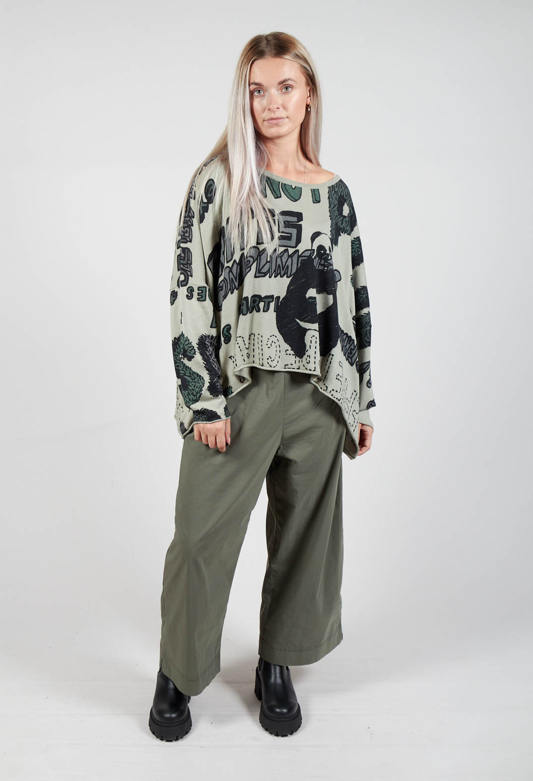 Oversized Cropped Jumper in Multicolour