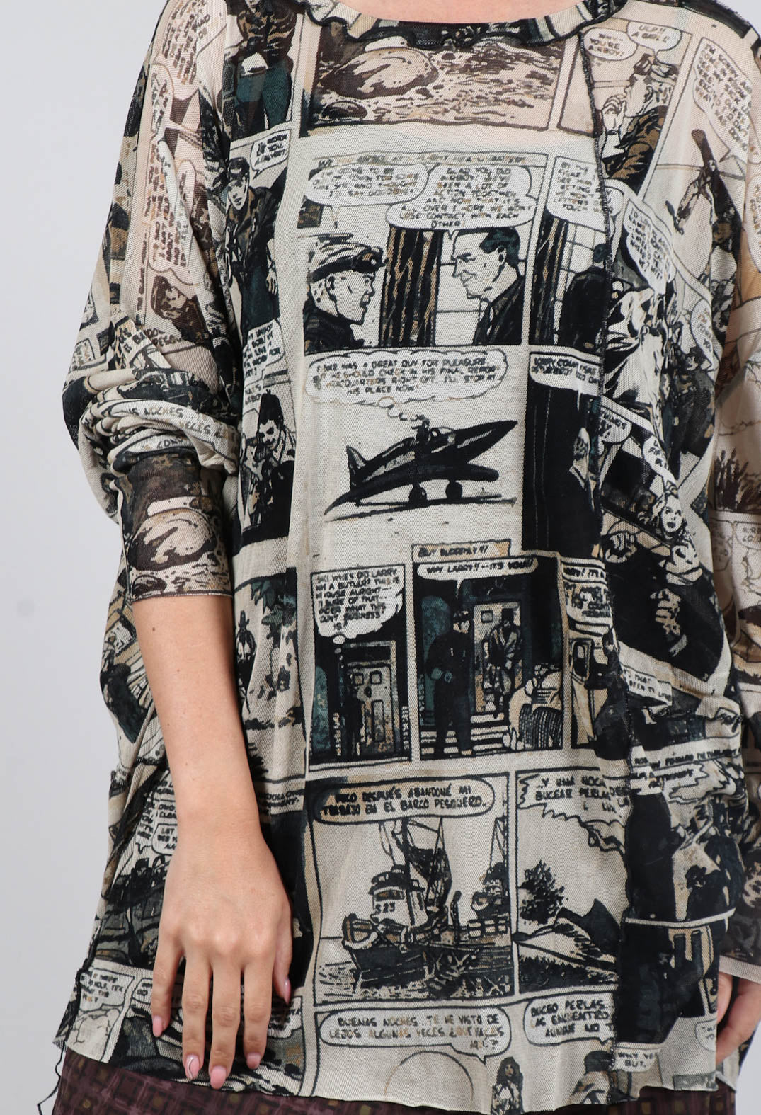 Oversized Long Sleeve Netted Top in Comic Print