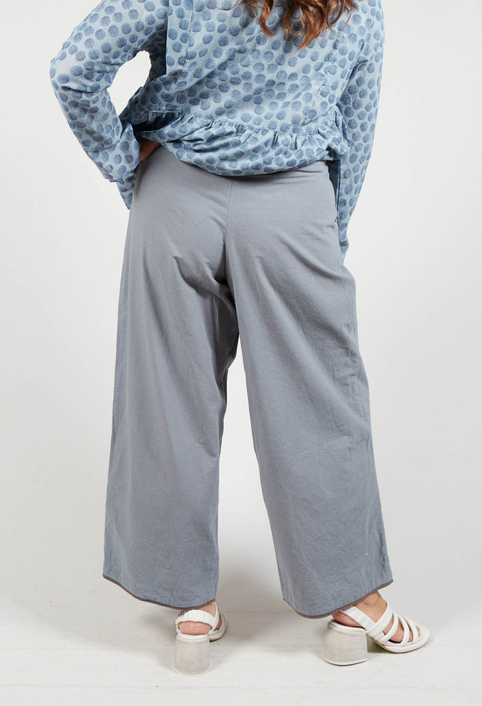 Wide Leg Trousers with Tie Waist in Vernil