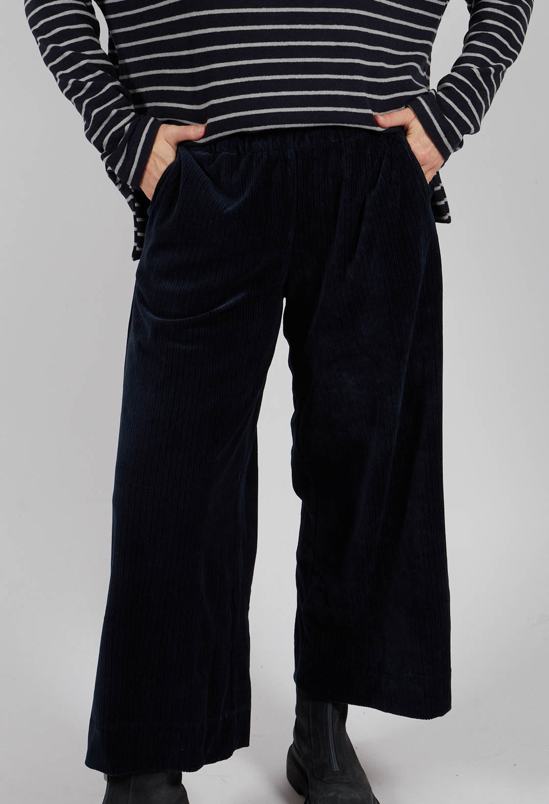 Pollo Trousers in Notte