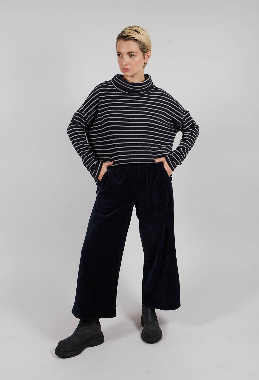 Pollo Trousers in Notte
