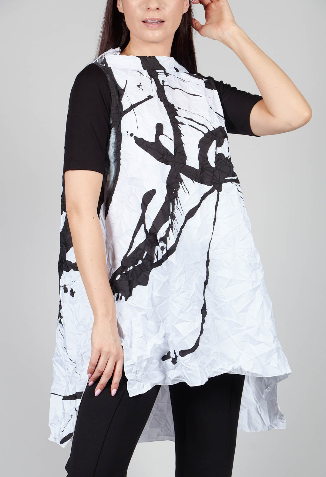 PORS Top in Black White Colourful