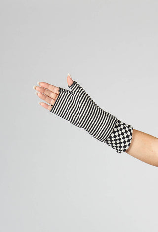 Palau Gloves In Nero Check