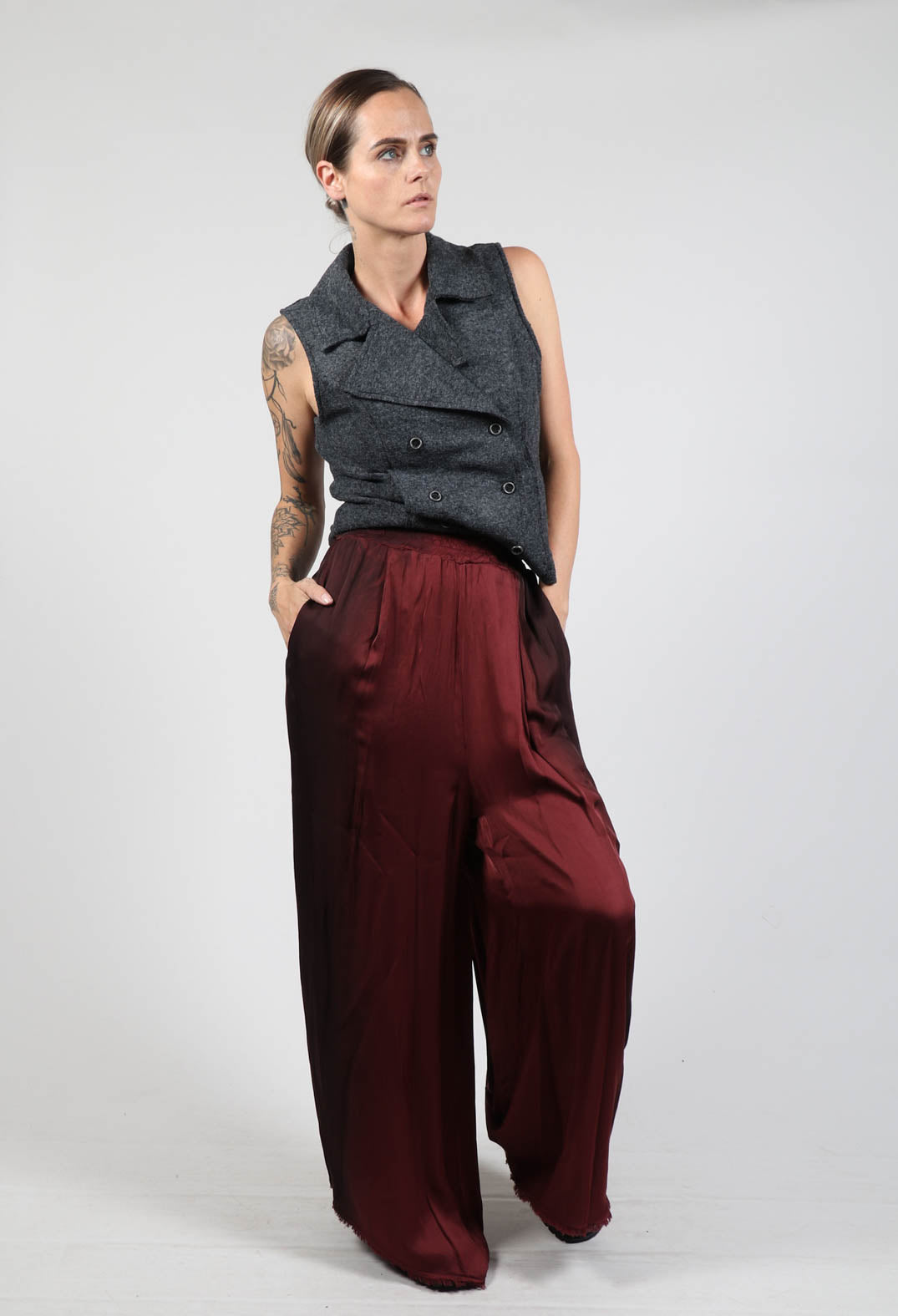 Pleat Trousers in Degrade Sangue