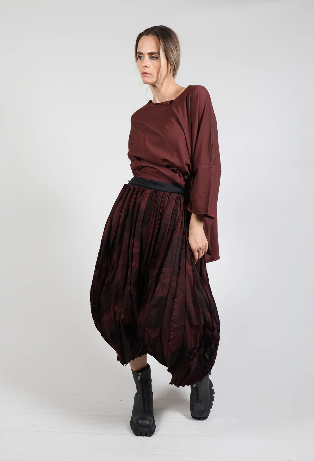 Pleated Trousers in Rust
