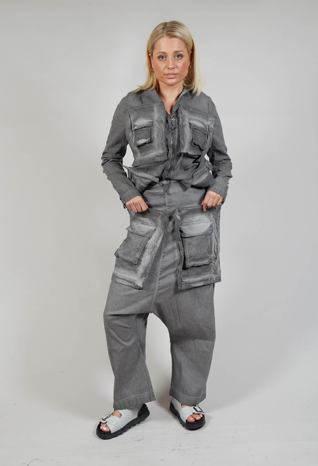 Pocket Cargo Trousers in C.Coal 70% Cloud