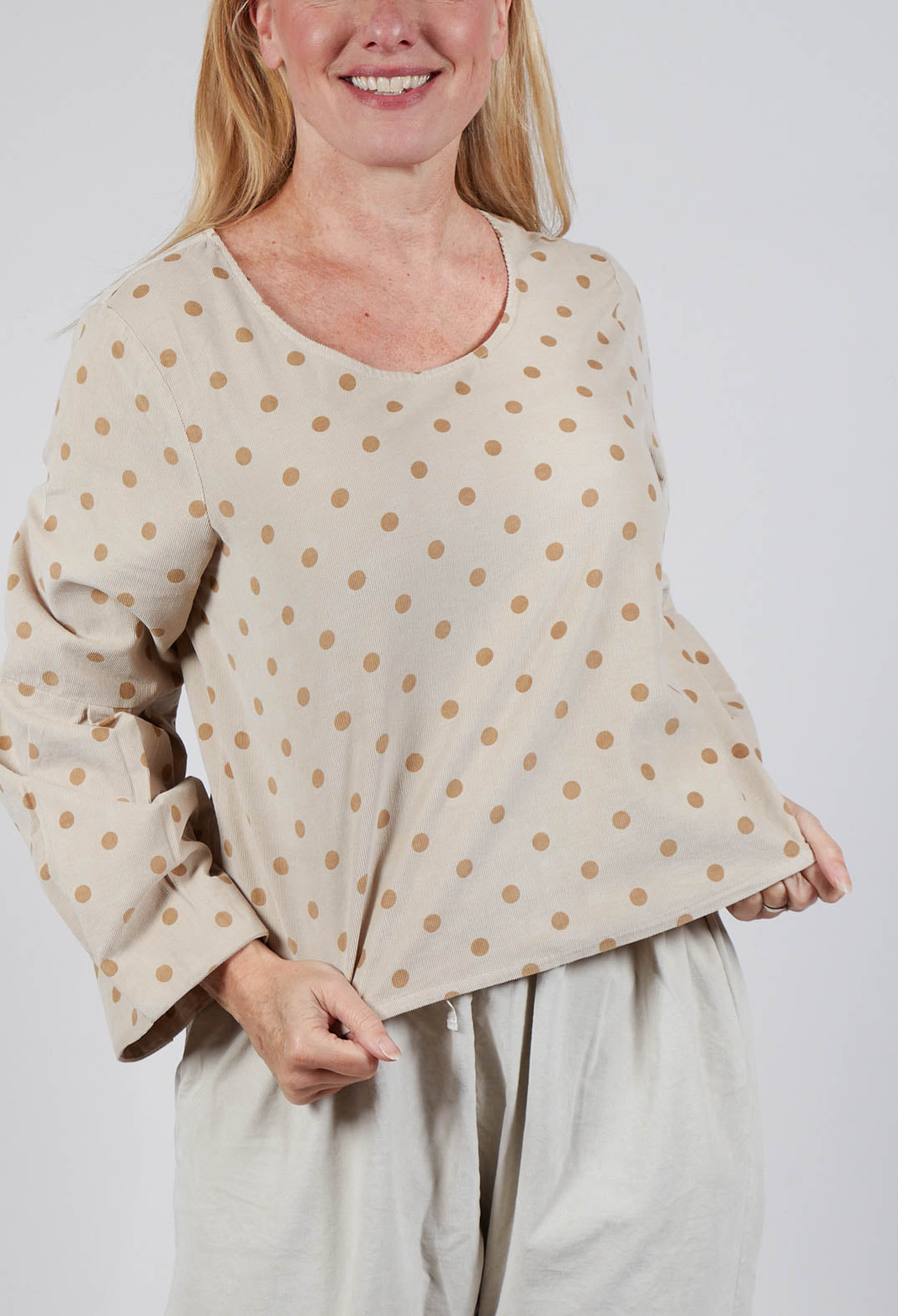 Polkadot Needlecord Puffed Sleeve Top in Sahara
