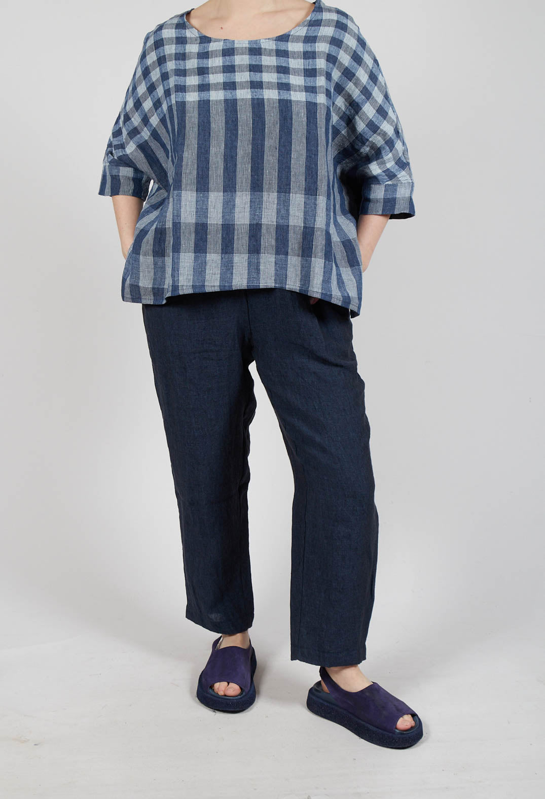 Preciso A Trousers in Blu