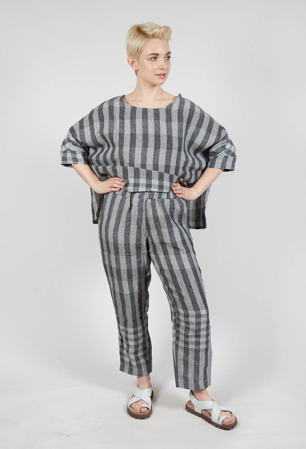 Preciso LQ Trousers in Nero