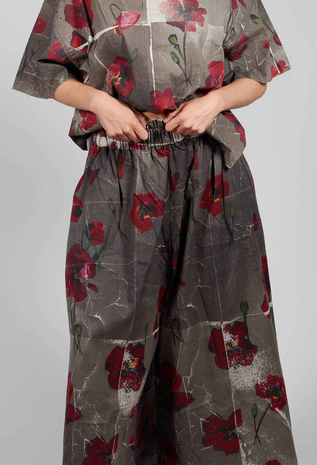 Printed Tanto Trousers in Shitake Flower
