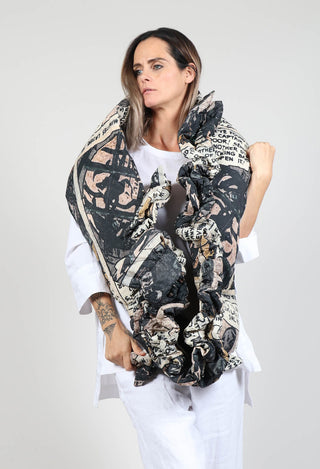 Puffer Scarf in Comic Print