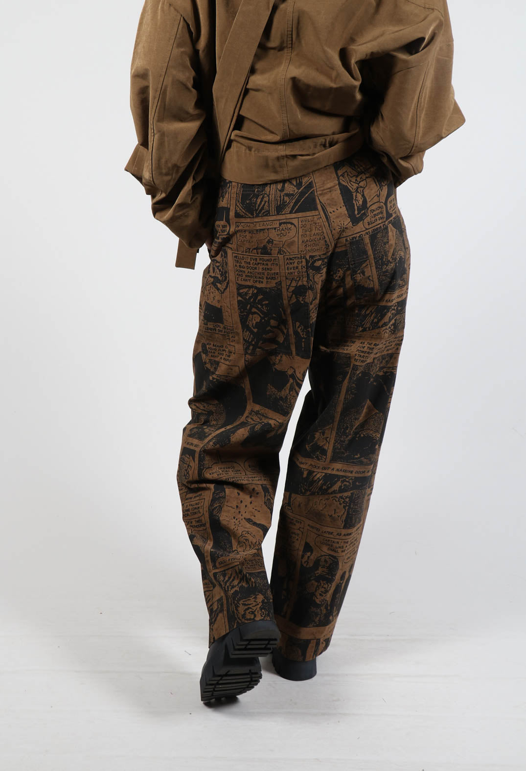 Pull On Relaxed Fit Trousers in Bronze Comic