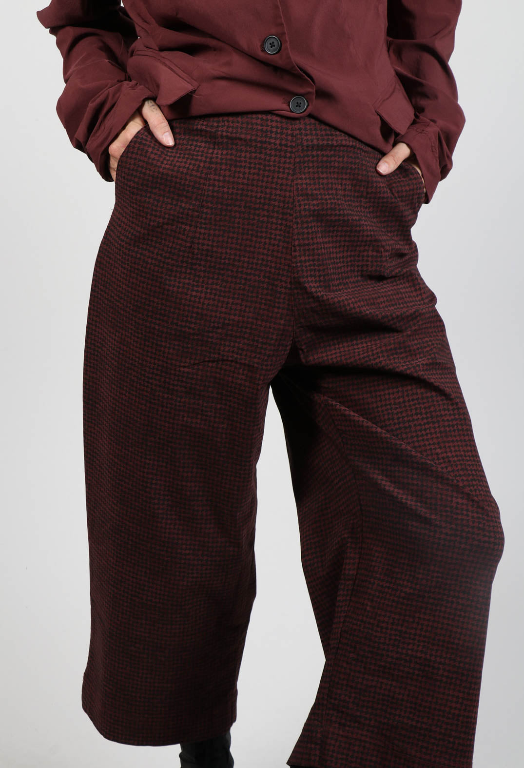 Pull On Straight Leg Trousers in Wood Print
