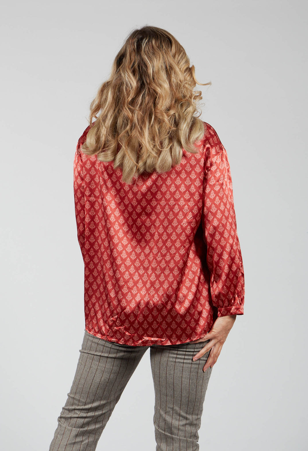 Silk Bow Shirt in Vulcano