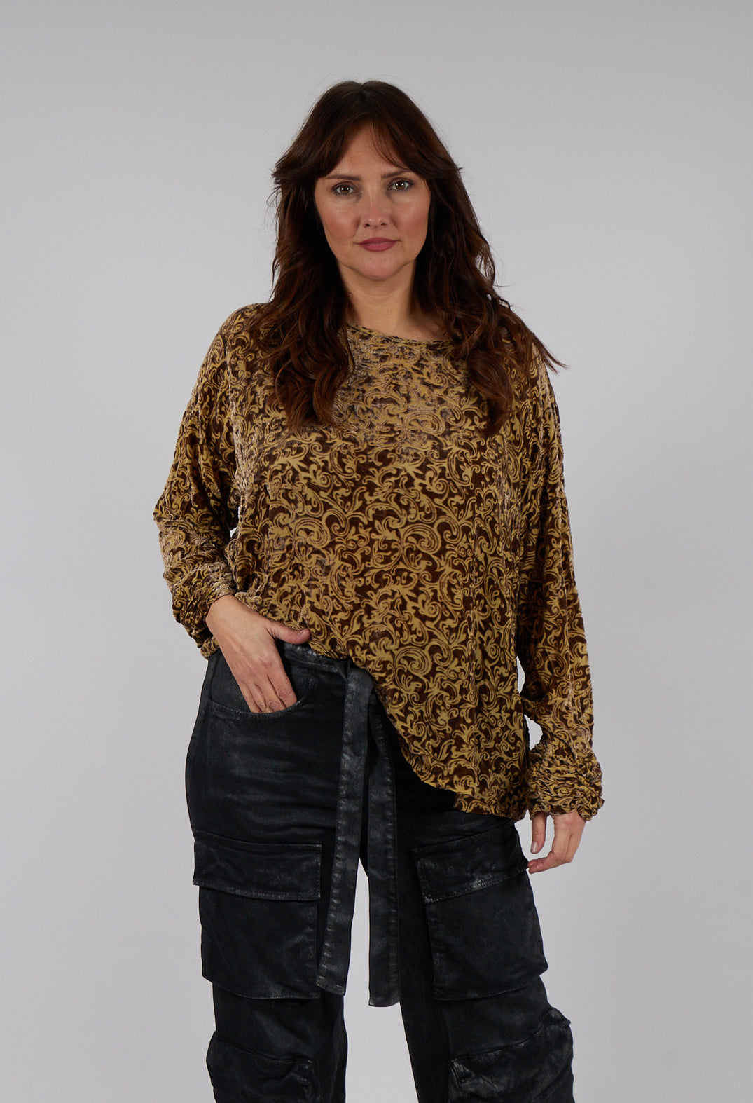 Velvet Patterned Wide Top in Gold