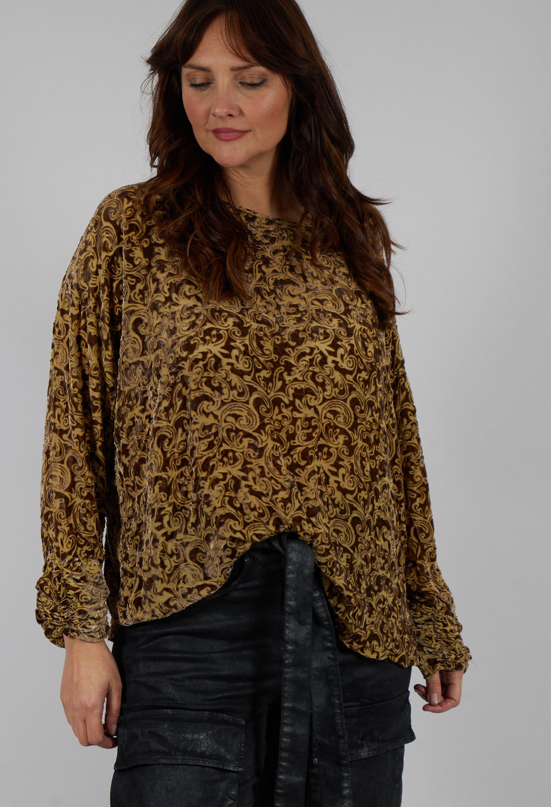 Velvet Patterned Wide Top in Gold