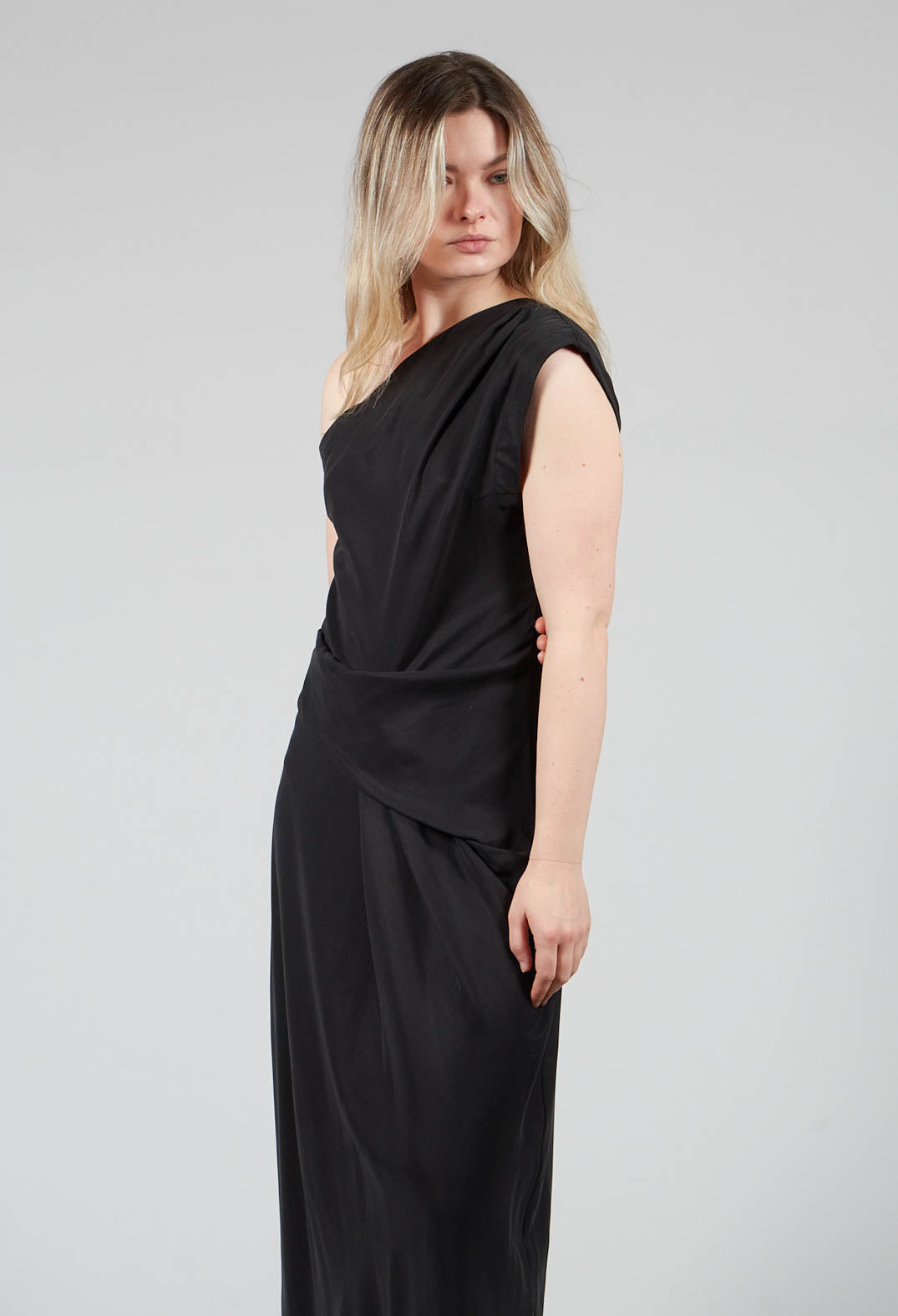 Ra Dress in Black