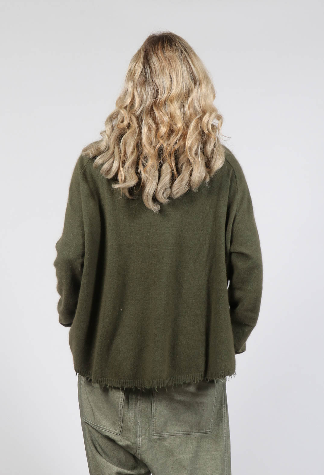 Raw Hemmed Cardgian in Olive