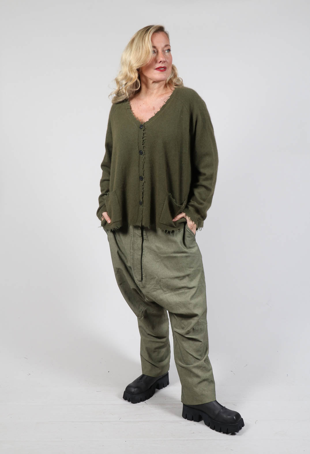 Raw Hemmed Cardgian in Olive