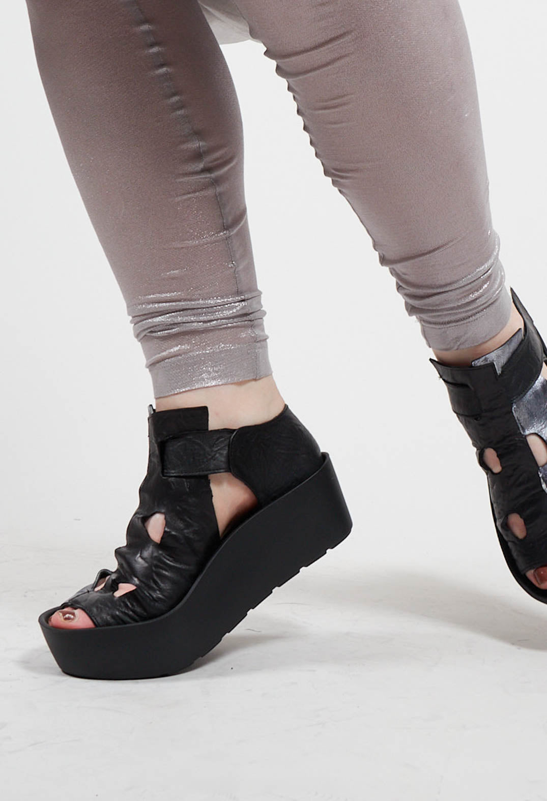 Raya Platform Sole Sandals in Black Silver