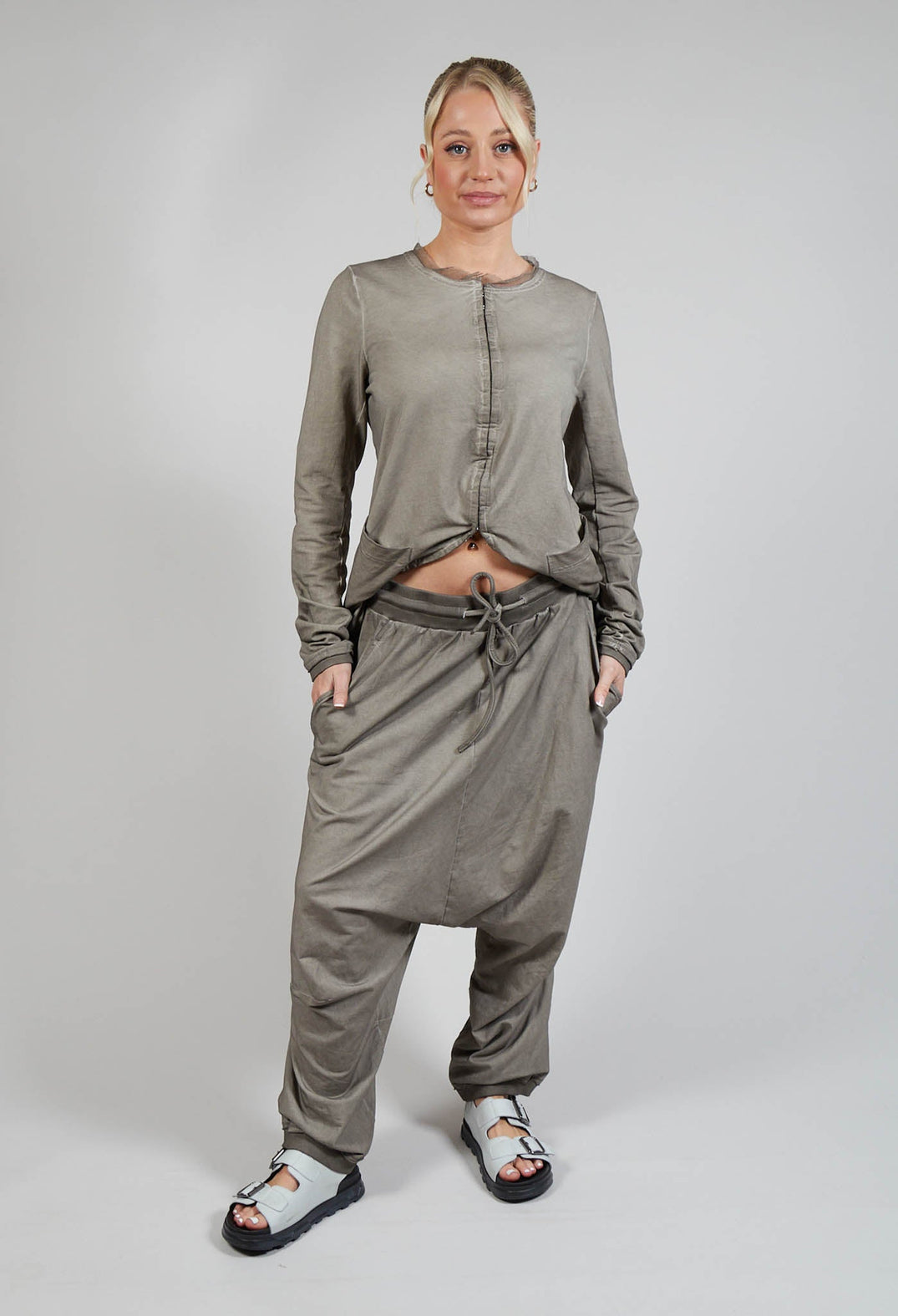 Relaxed Drop-Crotch Trousers in Hay Cloud