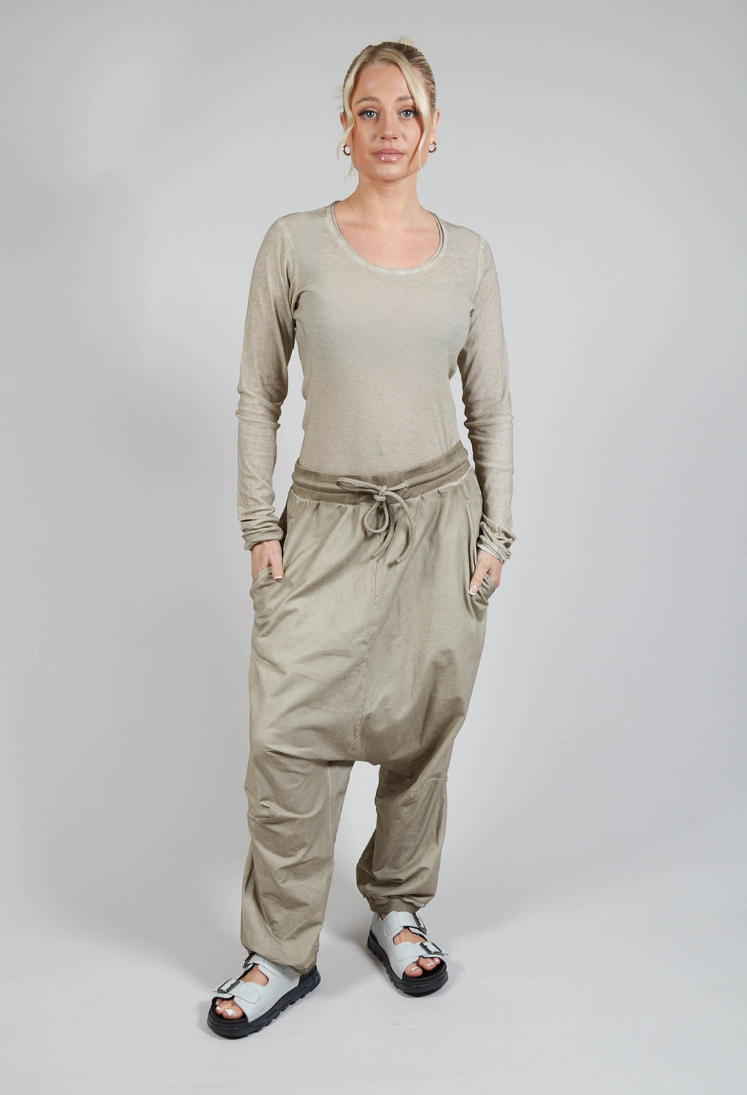 Relaxed Drop-Crotch Trousers in Straw Cloud